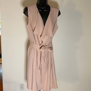 Miss Selfridge dresslike vest, size 6 in dusty pink